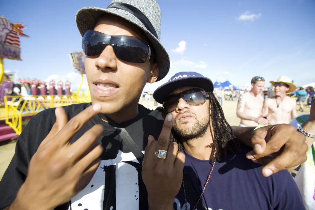Festivalgoers and atmosphere at Global Gathering 2009